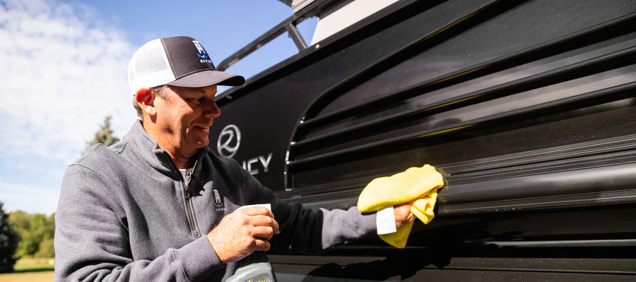 hull staining prevention maintenance tips
