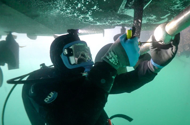 Hull Cleaning in South Florida